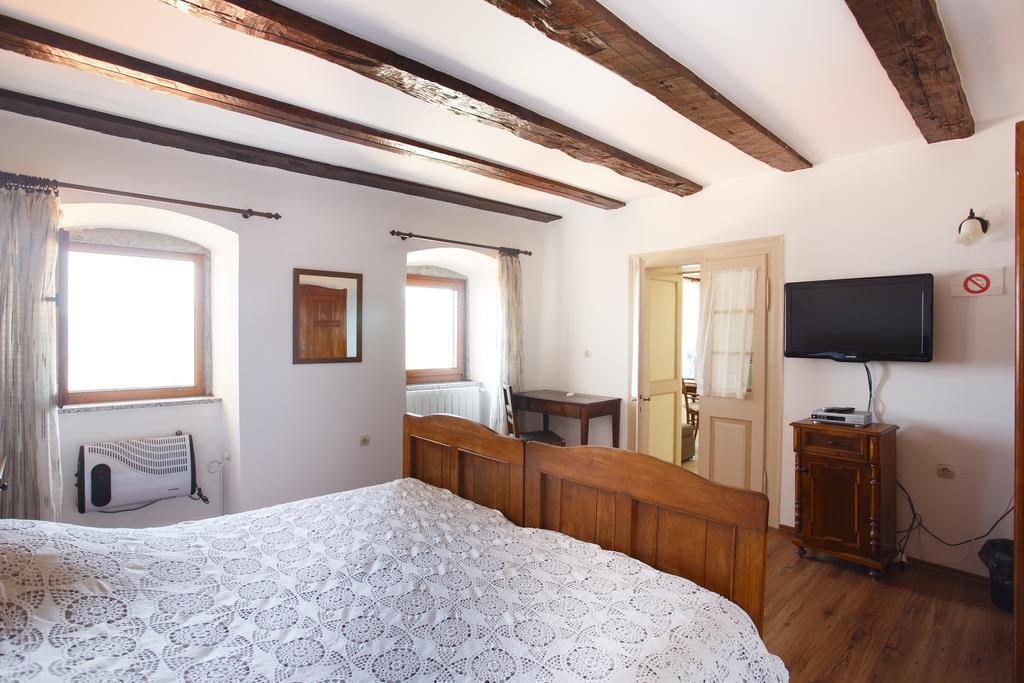 Apartments Villa Kastav In Old Town Center With Sea View And Parking Room photo